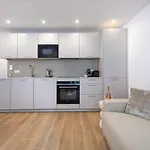 Felix Faure - Somptueux 3 Pieces - Carre D'or - Parking Apartment