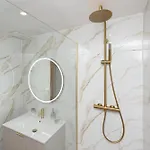 Felix Faure - Somptueux 3 Pieces - Carre D'or - Parking Apartment *