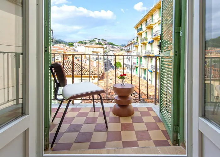 Felix Faure - Somptueux 3 Pieces - Carre D'or - Parking Apartment *