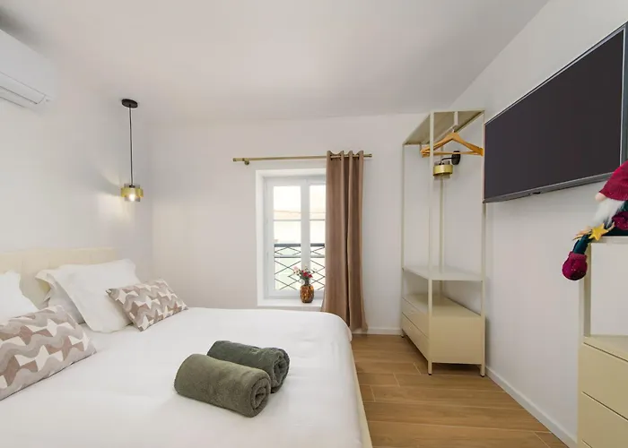 Apartamento Felix Faure - Somptueux 3 Pieces - Carre D'or - Parking