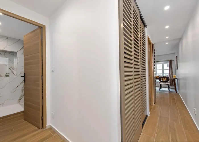 Felix Faure - Somptueux 3 Pieces - Carre D'or - Parking Menton