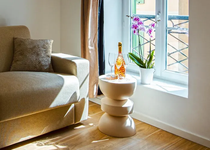 Apartamento Felix Faure - Somptueux 3 Pieces - Carre D'or - Parking